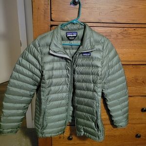 Patagonia camp green jacket